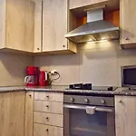 Fioro Old Town House 4 Pax Center Apartment *